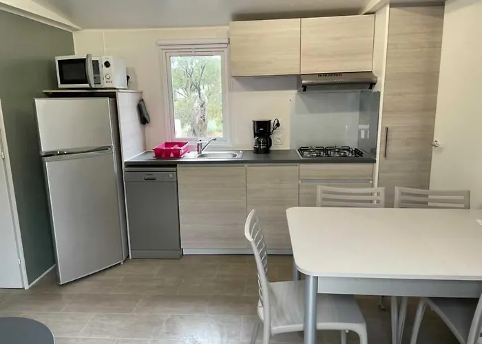 Le Sartene Kamp alanı *